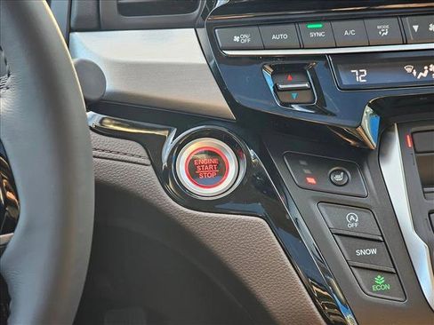 New 2026 Honda Odyssey Touring image 23