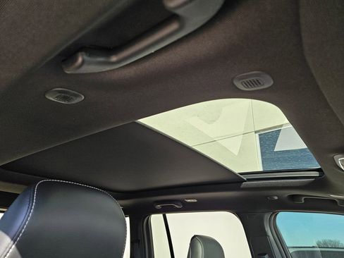 New 2026 Jeep Grand Cherokee Limited w/ Limited Altitude Package image 7