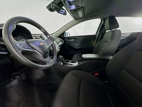 Used 2021 Chevrolet Malibu LS image 21