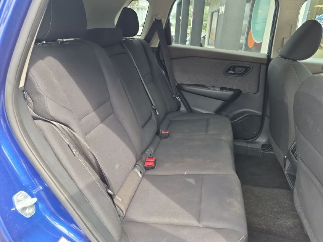 Used 2023 Nissan Rogue S AWD/4WD image 26