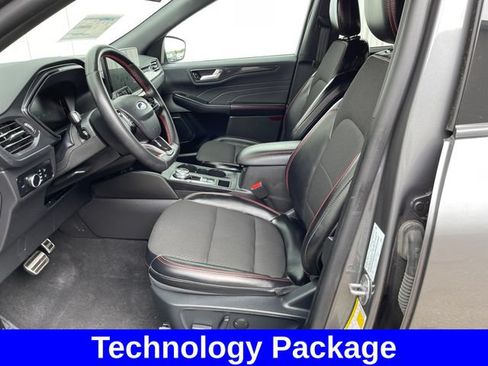 Used 2024 Ford Escape ST-Line w/ Tech Pack #1 AWD/4WD image 9