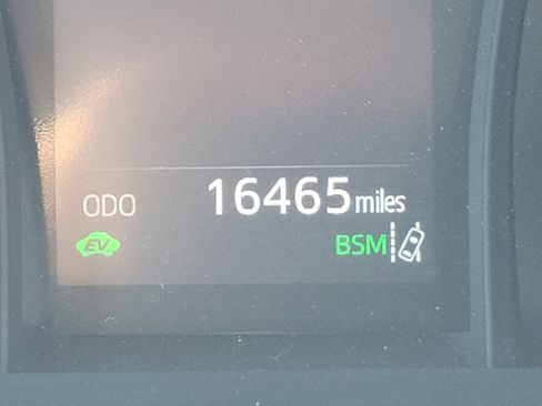 Used 2024 Toyota Camry LE image 30