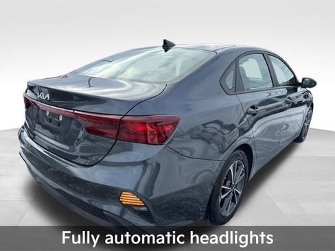 Used 2023 Kia Forte LXS image 10