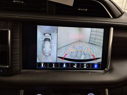 Certified 2022 GMC Yukon XL Denali w/ Denali Premium Package image 15