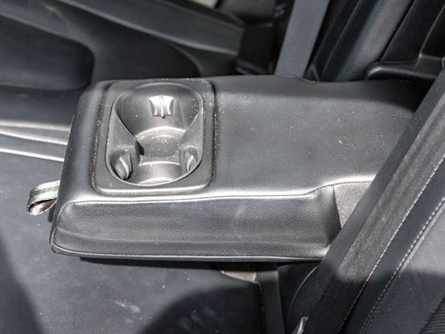 Used 2019 Ford Edge Titanium w/ Equipment Group 301A FWD image 19