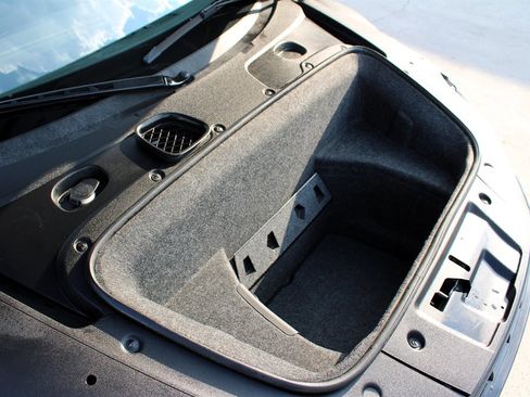 Used 2010 Audi R8 V10 image 38