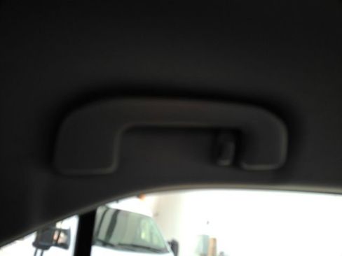 Used 2022 Toyota Camry SE image 29