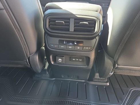 New 2025 Honda Pilot TrailSport image 22