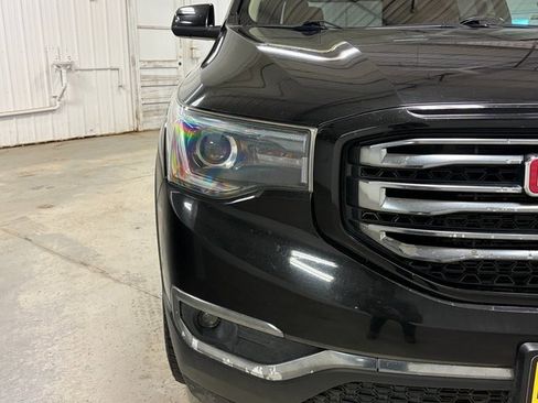 Used 2019 GMC Acadia SLT image 4