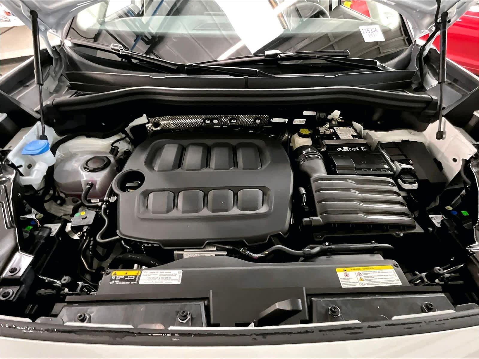 New 2026 Volkswagen Tiguan SE AWD/4WD image 8