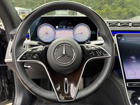 Certified 2025 Mercedes-Benz Maybach S 580 4MATIC image 9