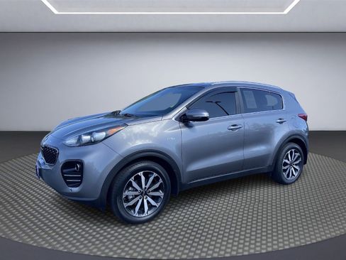 Used 2017 Kia Sportage EX w/ EX Technology Package image 2
