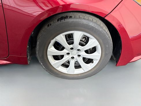 Used 2022 Toyota Corolla LE FWD image 31