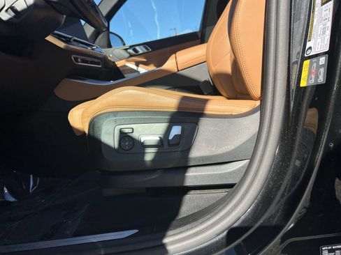 Used 2024 BMW X5 xDrive50e image 14