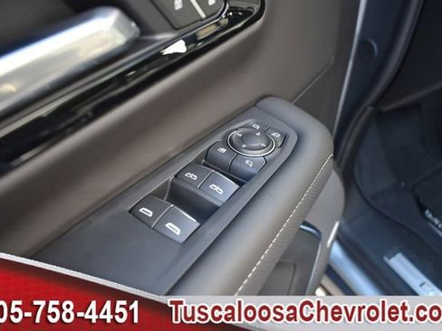 New 2026 Chevrolet Suburban Premier image 16