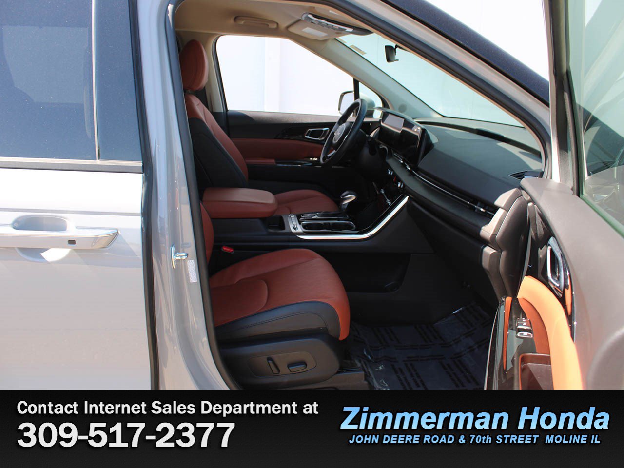 Used 2024 Kia Carnival SX FWD image 20