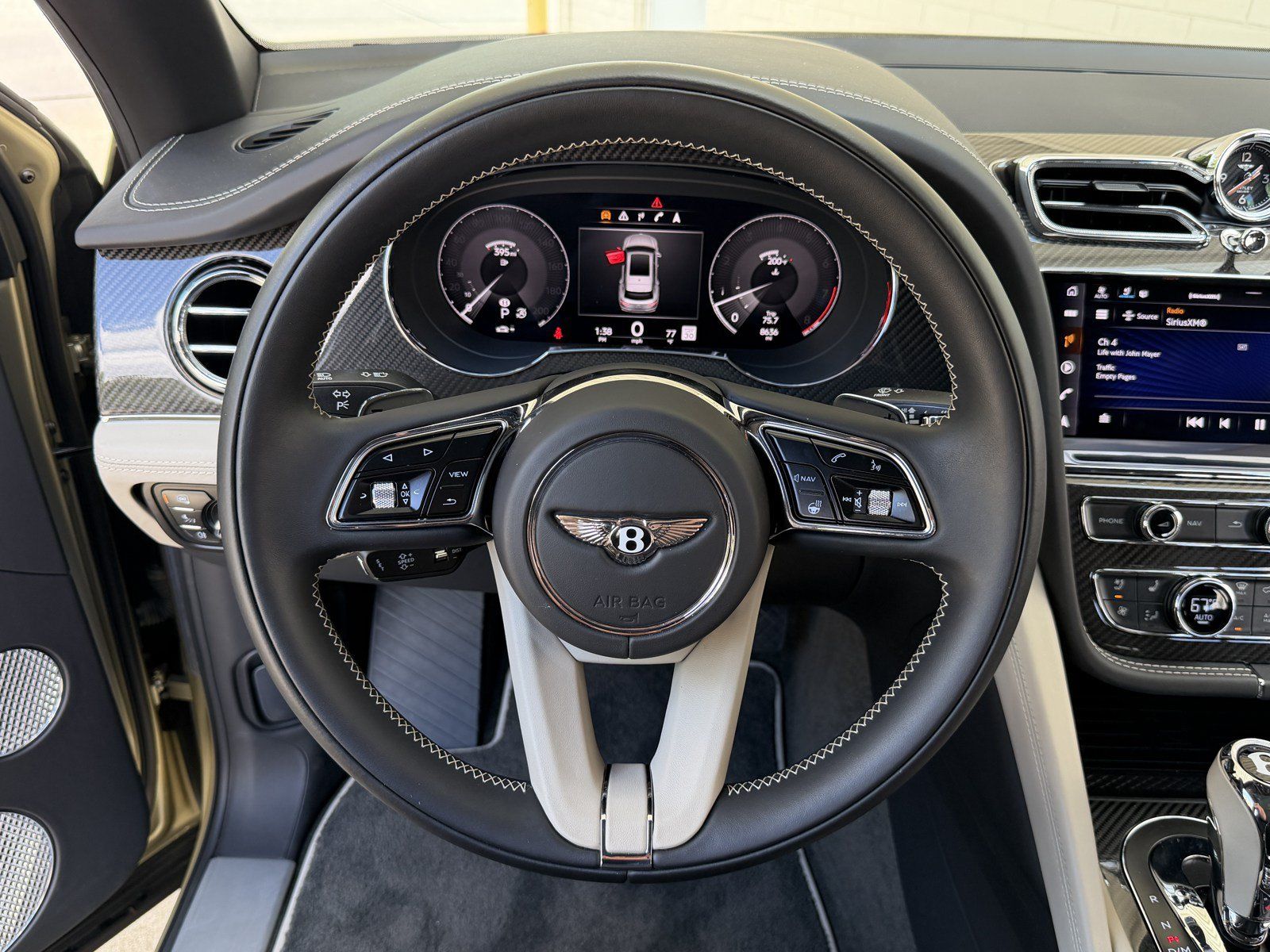 Certified 2023 Bentley Bentayga AWD/4WD image 4