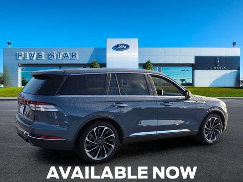 Used 2025 Lincoln Aviator Reserve w/ Illumination Package RWD image 8