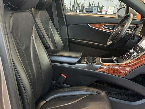 Used 2020 Lincoln Nautilus Reserve w/ Cargo Utility Package image 12