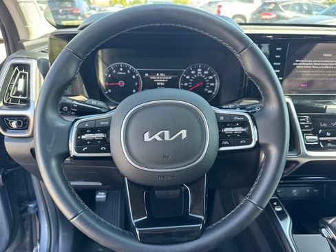 Used 2023 Kia Sorento S AWD/4WD image 18