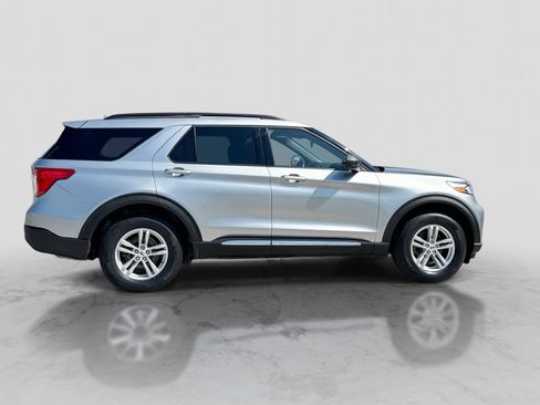 Used 2020 Ford Explorer XLT w/ Class III Trailer Tow Package AWD/4WD image 9