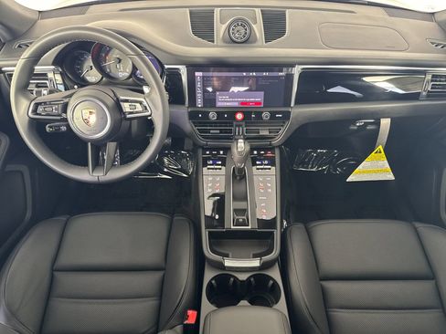 New 2026 Porsche Macan AWD/4WD image 6