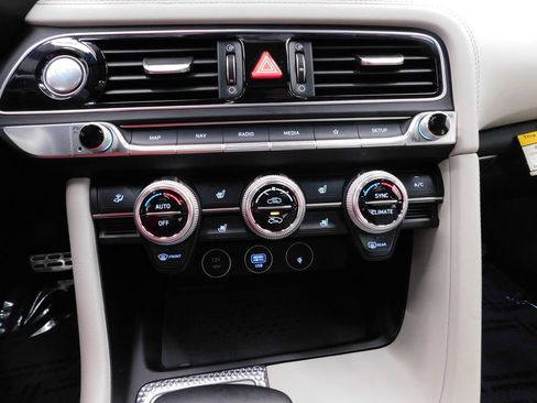 Used 2023 Genesis G70 2.0T w/ Sport Prestige Package image 27