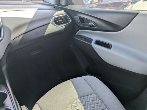 Used 2024 Chevrolet Equinox LS w/ Driver Confidence II Package FWD image 16
