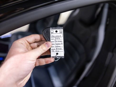 Used 2024 Porsche Taycan 4S image 48