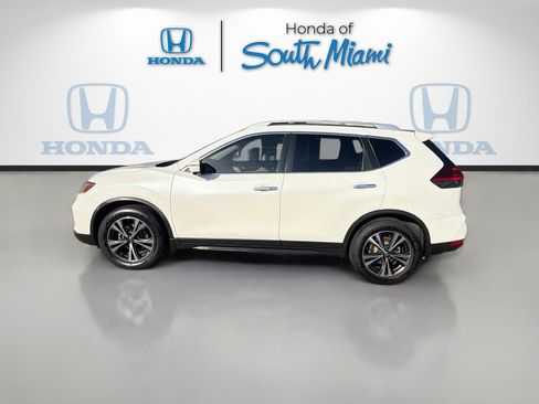 Used 2019 Nissan Rogue SV w/ Sun & Sound Touring Package FWD image 4