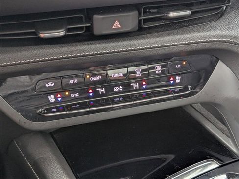 Used 2023 Buick Envision Avenir image 23