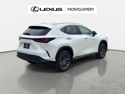 Used 2025 Lexus NX 250 FWD w/ Towing Package (2000 Lbs) image 3