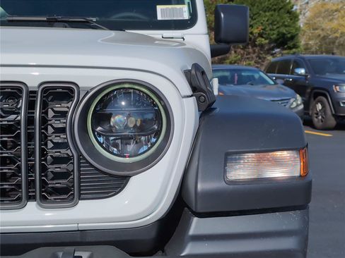 New 2026 Jeep Wrangler Unlimited Sport AWD/4WD image 12