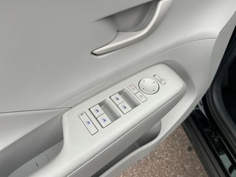 Used 2026 Hyundai Kona SEL Sport AWD/4WD image 13