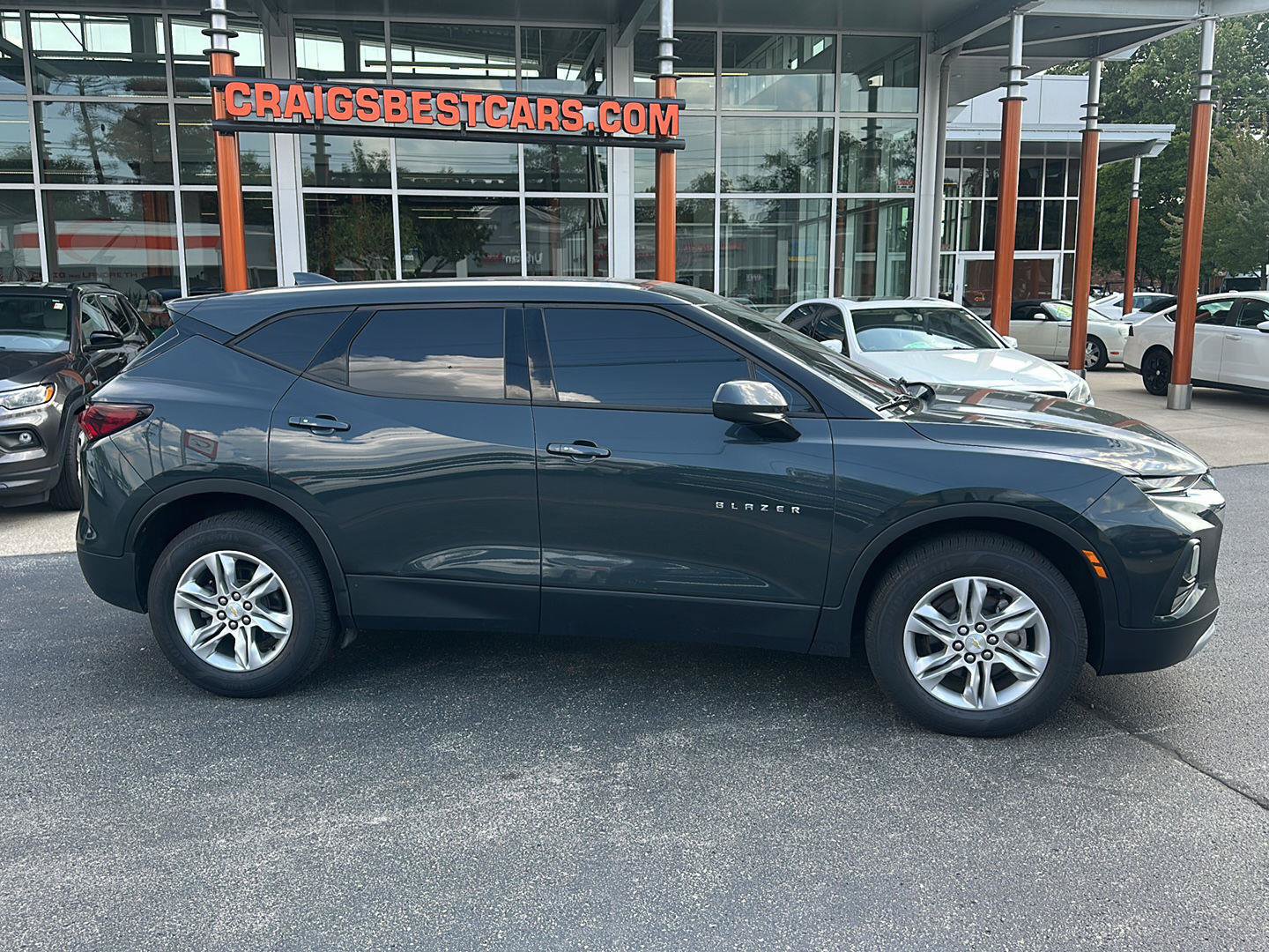 Used 2019 Chevrolet Blazer LT w/ LPO, Cargo Package FWD image 1