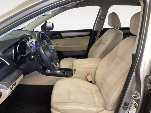 Used 2019 Subaru Outback 2.5i Premium image 9