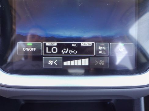 Certified 2024 Subaru Crosstrek 2.0i Premium AWD/4WD image 19