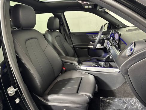 Certified 2024 Mercedes-Benz GLB 250 4MATIC image 12