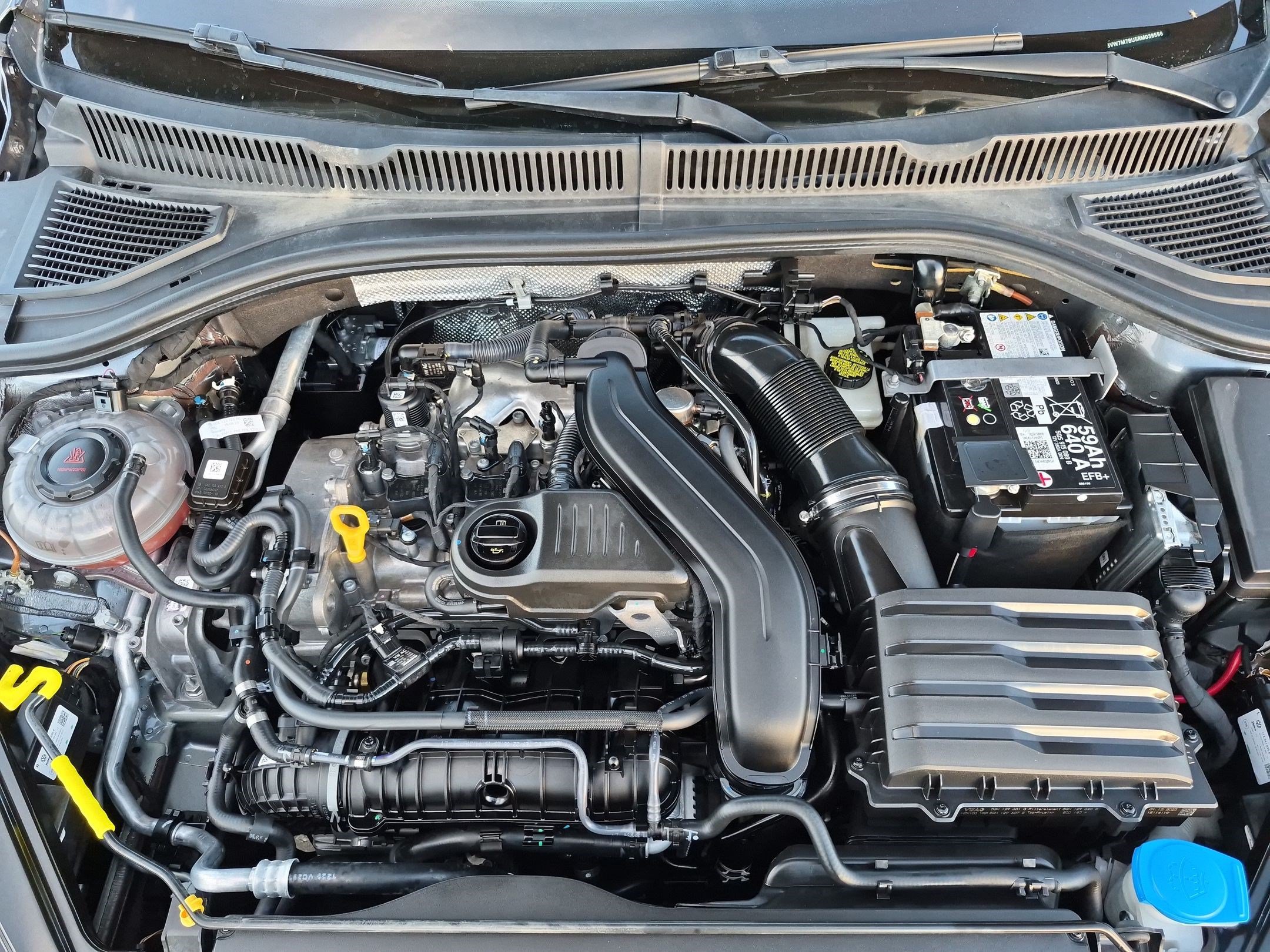 Used 2024 Volkswagen Jetta SE FWD image 36