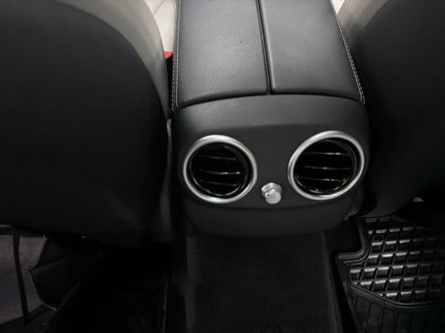Used 2015 Mercedes-Benz C 300 4MATIC Sedan image 26