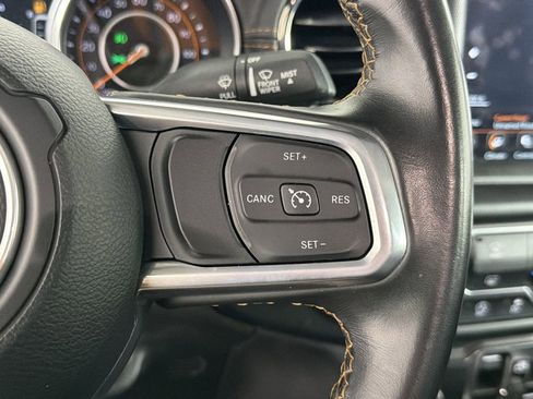 Used 2021 Jeep Gladiator Overland image 25