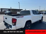 Used 2018 Toyota Tacoma TRD Sport image 4