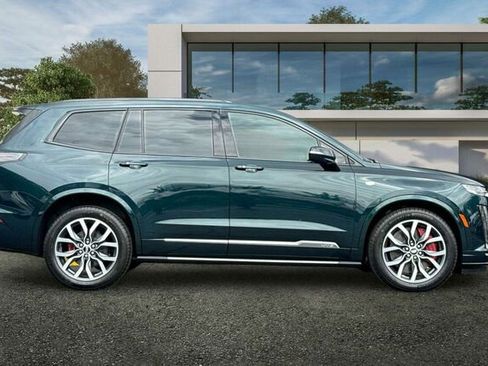 New 2025 Cadillac XT6 Sport image 3