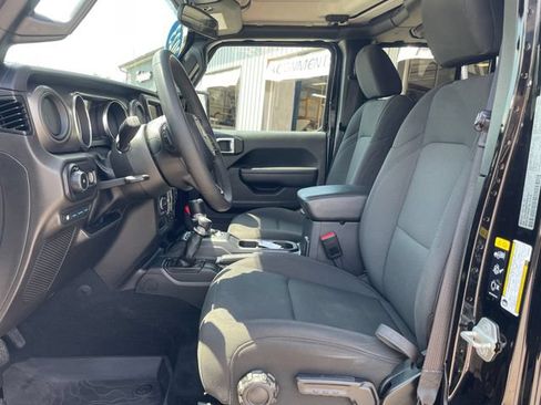 Used 2023 Jeep Wrangler Unlimited AWD/4WD image 10
