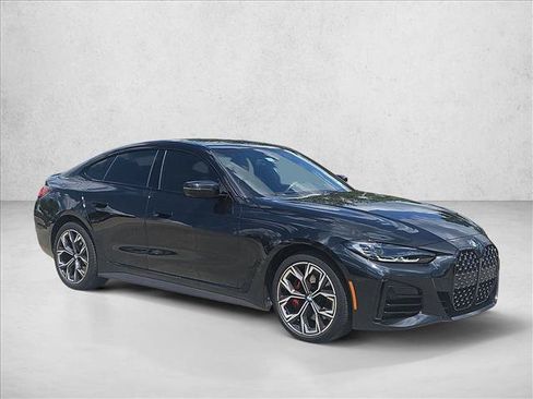 Used 2022 BMW 430i Gran Coupe w/ M Sport Package RWD image 3
