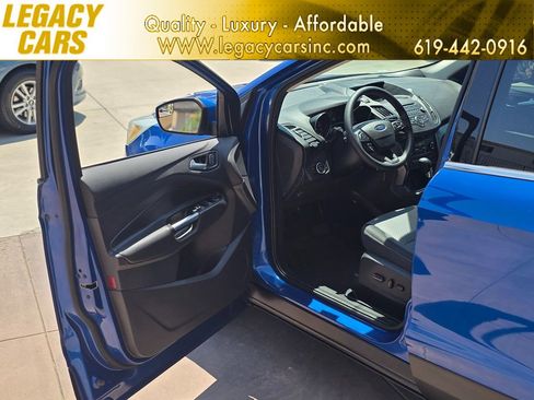 Used 2017 Ford Escape SE FWD image 47
