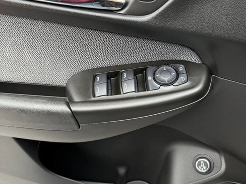 Used 2025 Chevrolet TrailBlazer LT w/ Convenience Package image 4