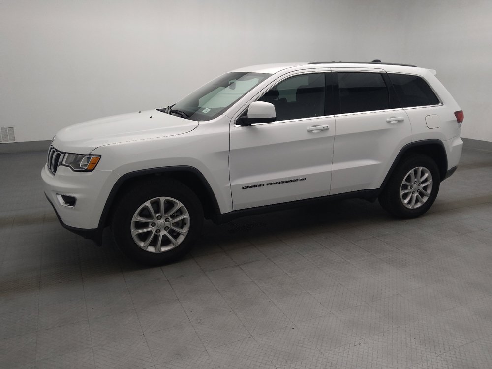 Used 2022 Jeep Grand Cherokee Laredo E w/ Security & Convenience Group RWD image 2