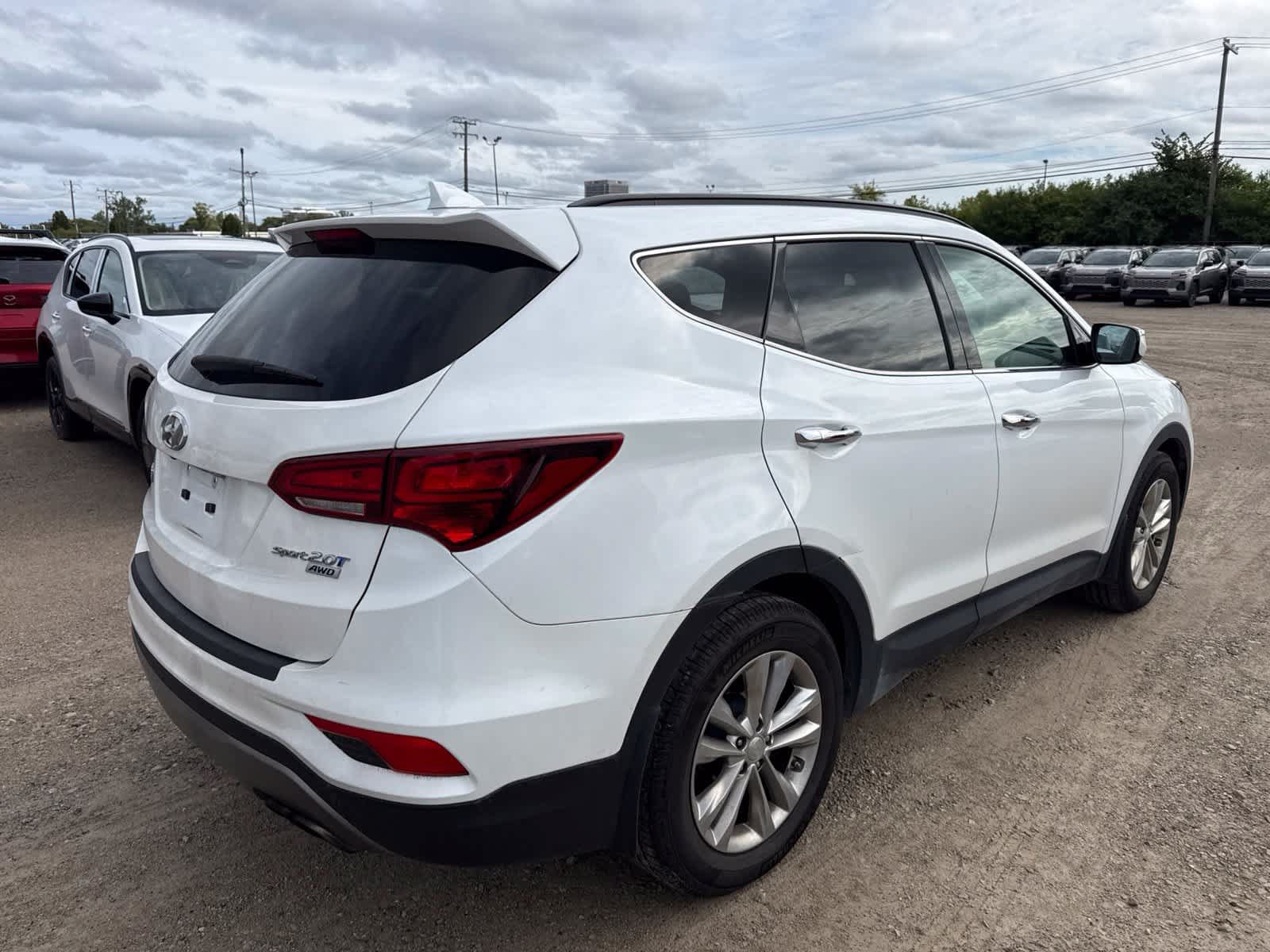 Used 2018 Hyundai Santa Fe Sport 2.0T AWD/4WD image 3