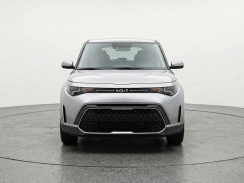 Used 2025 Kia Soul LX w/ LX Technology Package image 1